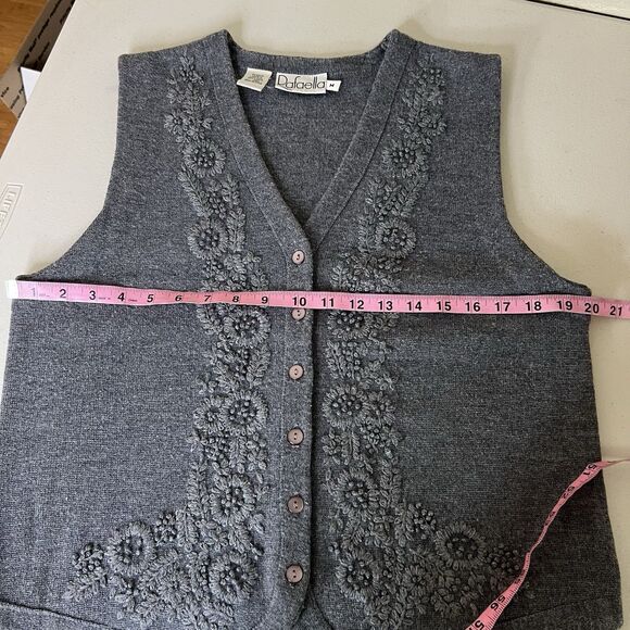 Vintage Rafaella Sweater Vest Size Medium Gray Merino Wool Floral Embroidery - Picture 6 of 11